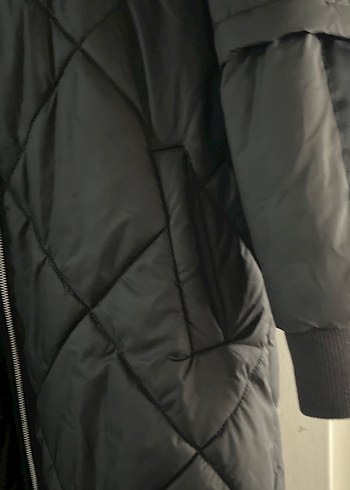 Uzun Siyah Fermuarlı Kadın Kışlık Mont - Görsel 7