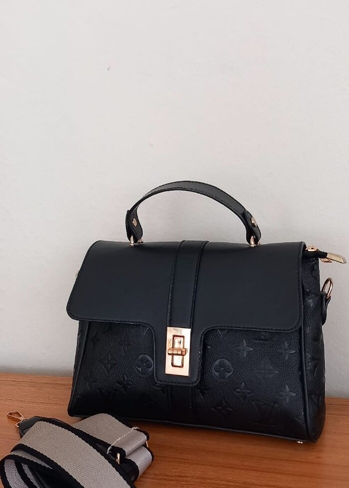 Siyah Kadın Kol Çantası - Görsel 3