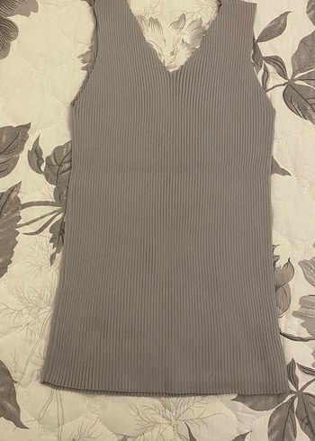 Gri V Yakalı Pileli Kadın bluz - Görsel 2