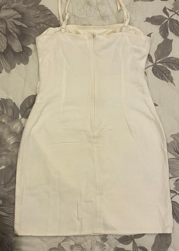 Drapeli Beyaz Keten Kısa Straplez Elbise - Görsel 4