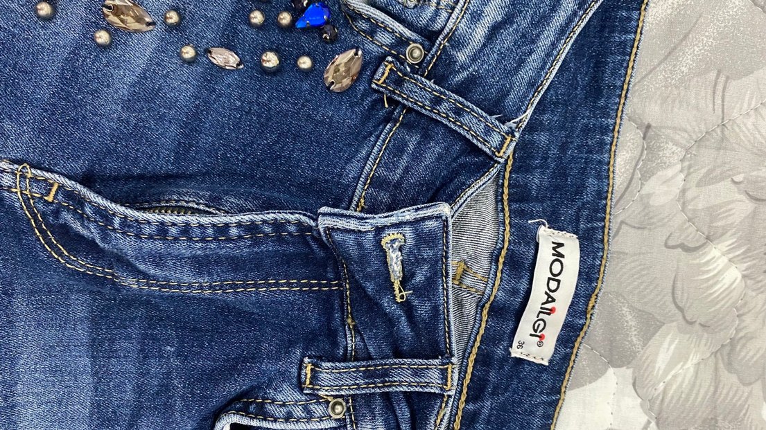 Payet İşlemeli Mavi Kadın Kot Pantolon - Görsel 3