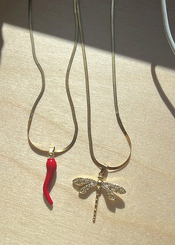 Kırmızı Boncuklu Mini Kolye