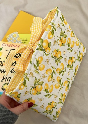 Limon Desenli Kitap Kılıfı