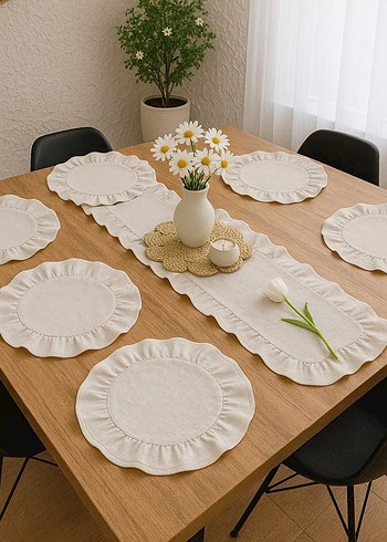 Beyaz Nakışlı Modern Klasik Masa Örtüsü