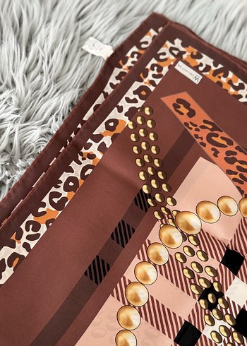 Vakko W collection İpek Eşarp