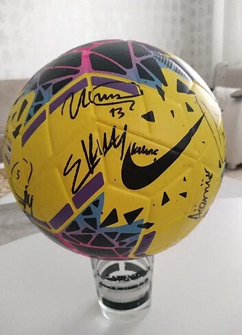 Milli takım imzalı nike futbol topu