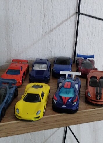  Hot Wheels araba