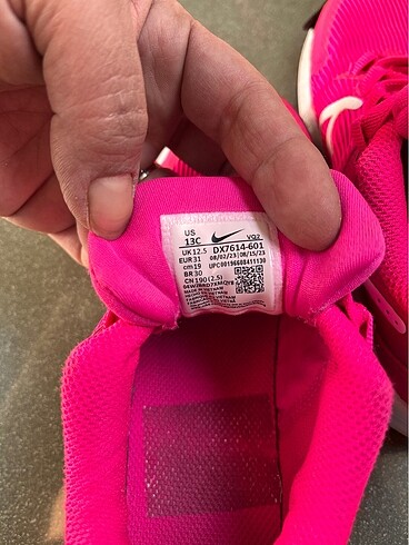 30 Beden pembe Renk Nike kız çocuk spor ayakkabı
