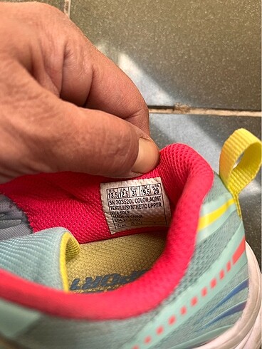 31 Beden turkuaz Renk Skechers marka kız ayakkabı