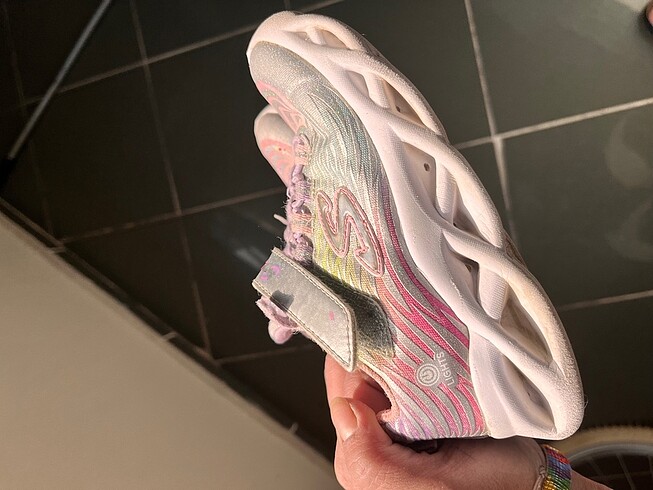 29 Beden çeşitli Renk Skechers kız çocuk ayakkabı