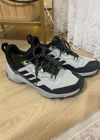 Adidas 39