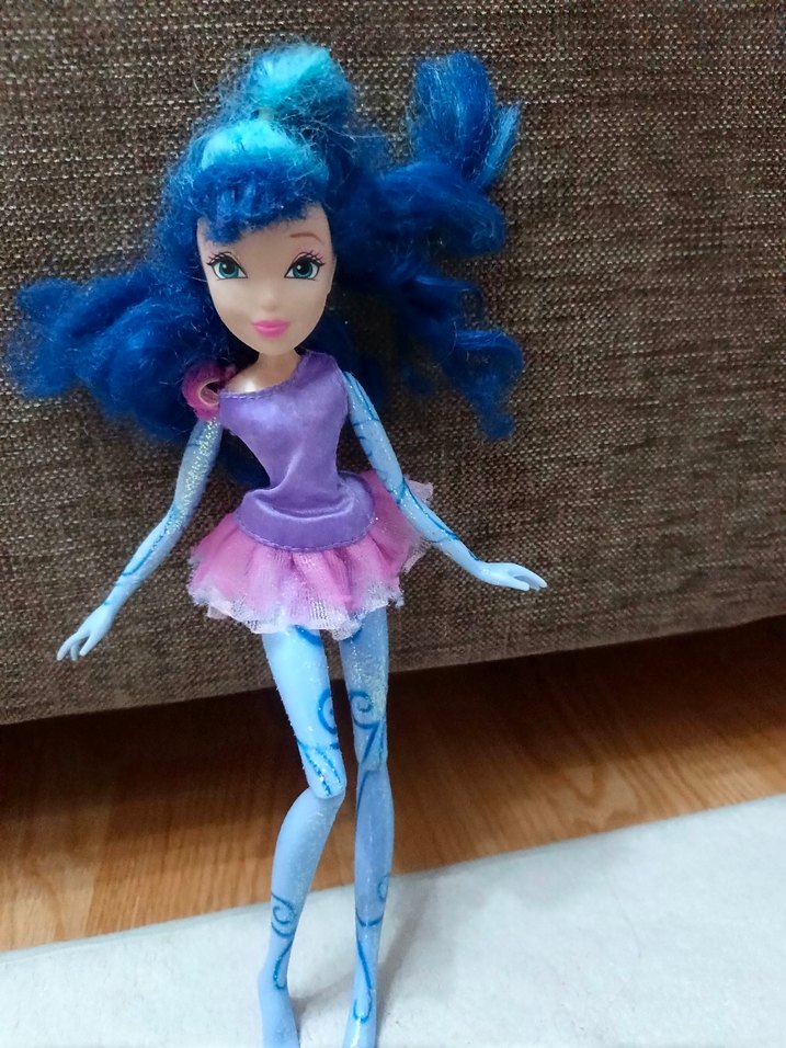 Winx Miusa Oyuncak Bebek - Görsel 3