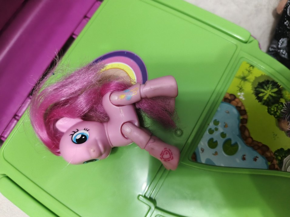 My little pony eklemli Pinkie Pie Figür - Görsel 3