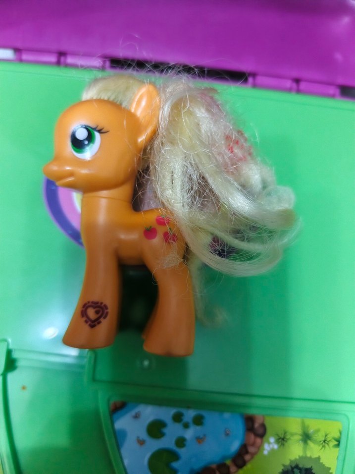 Apple Jack My Little Pony Figürü - Görsel 2