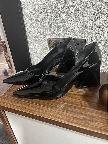 Zara topuklu ayakkabı stiletto