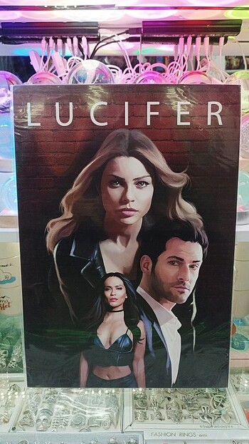 LUCIFER DİZİSİ POSTERİ 