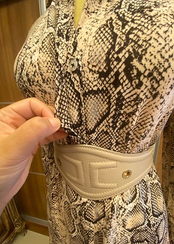 Uzun Kol Yılan Desenli Kahverengi Elbise - Görsel 5