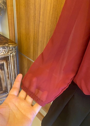 Bordo Piliseli V Yakalı Kadın Bluz - Görsel 5