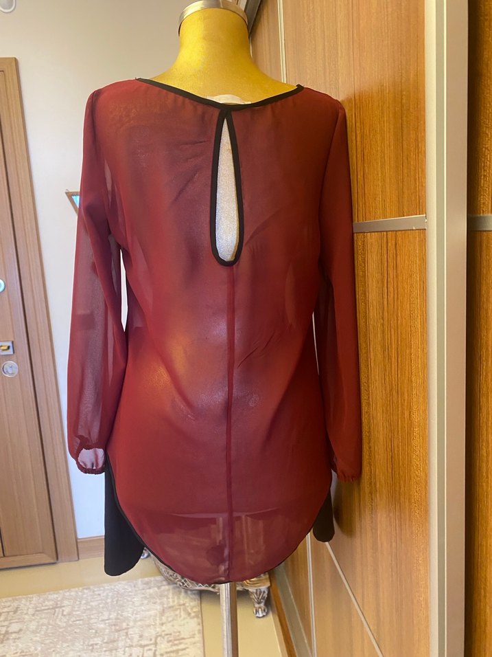 Bordo Piliseli V Yakalı Kadın Bluz - Görsel 4