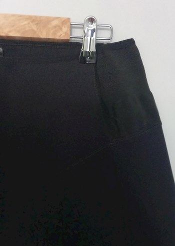 Siyah Kadın Bermuda Şort YAMU - Görsel 4