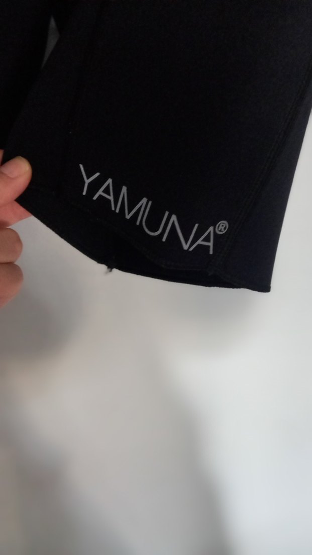 Siyah Kadın Bermuda Şort YAMU - Görsel 2