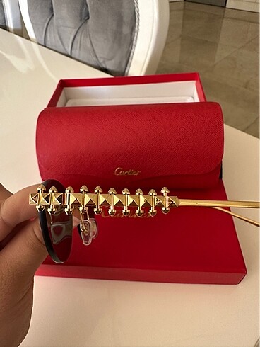  Beden Cartier gözlük
