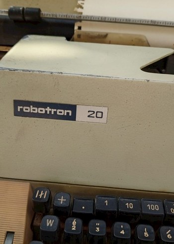 Bej Renkli Eski Tip Klavye - Görsel 6