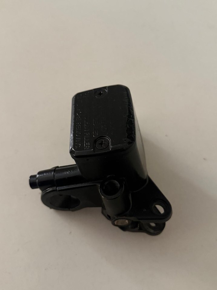 Srk 125 R Ön Fren Hidrolik Kutusu - Görsel 3