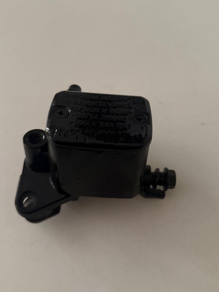 Srk 125 R Ön Fren Hidrolik Kutusu - Görsel 4