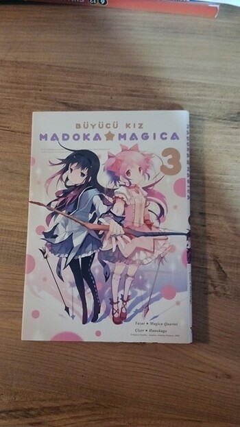 Madoka Magica manga serisi 3. Cilt