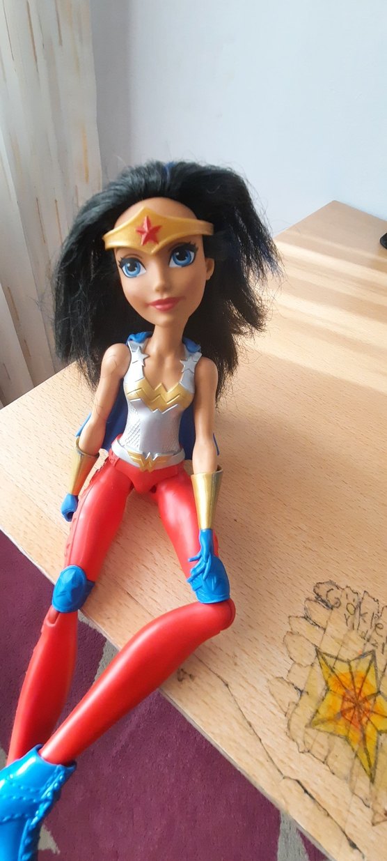 Parlak Gri Wonder Woman Aksiyon Figürü - Görsel 3