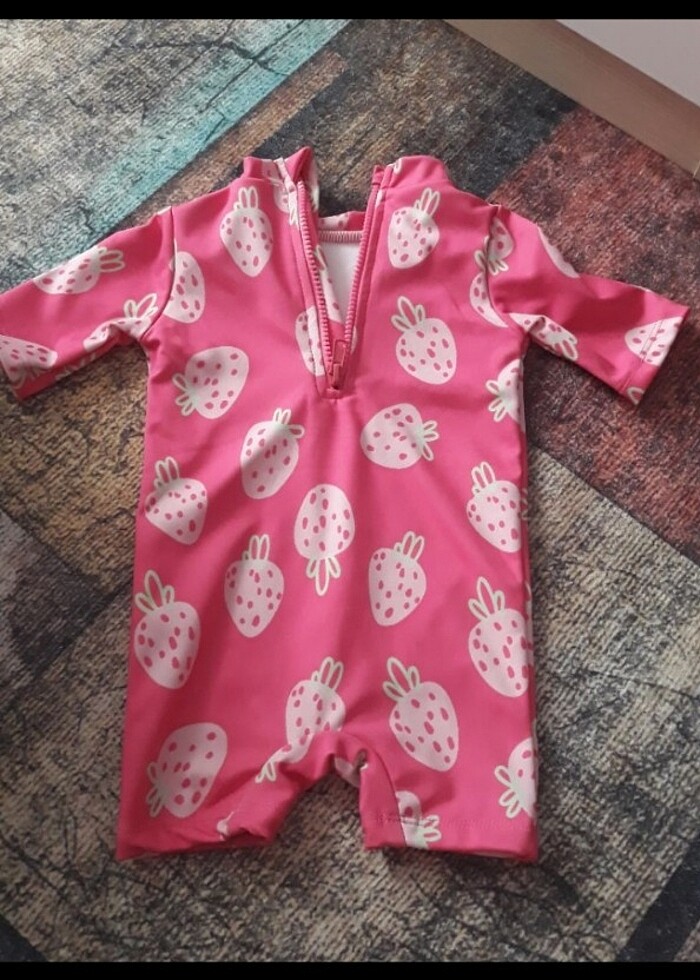 çilek desenli kız bebek mayo 6-9 ay - Görsel 3