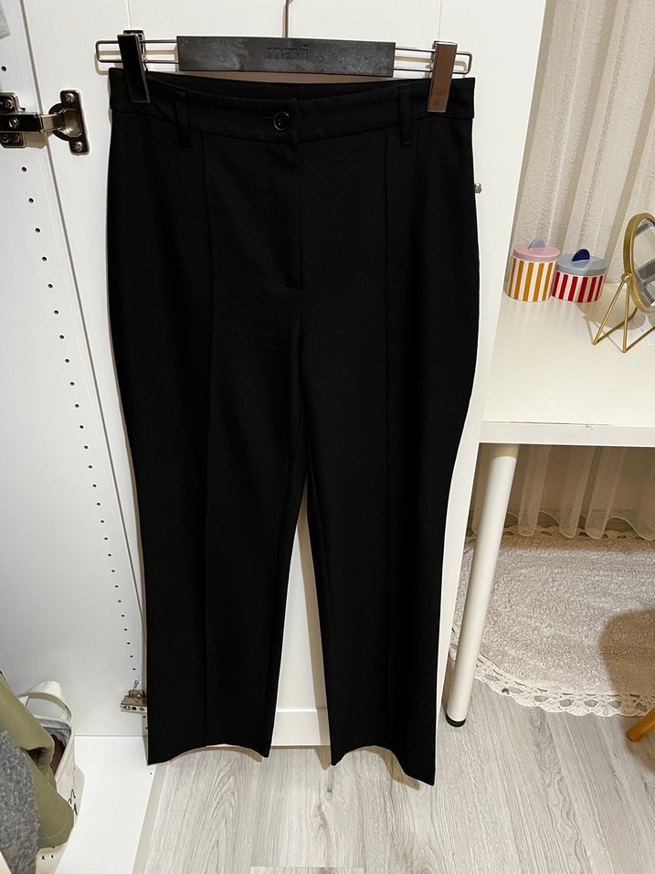 Trendyol millaSiyah Regular Fit Kumaş Kadın Pantolon - Görsel 4