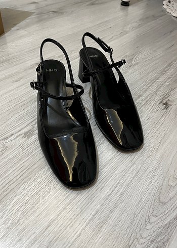 Mango Siyah Tokalı Kadın Topuklu Ayakkabı - Görsel 4