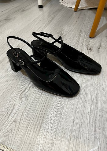 Mango Siyah Tokalı Kadın Topuklu Ayakkabı - Görsel 5