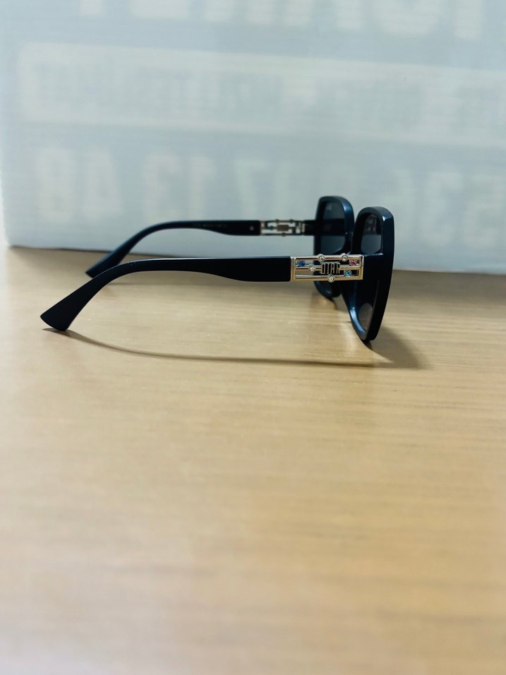 Kadın Siyah Minimalist Gözlük - Görsel 2