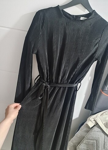 38 Beden siyah Renk Zara elbise 