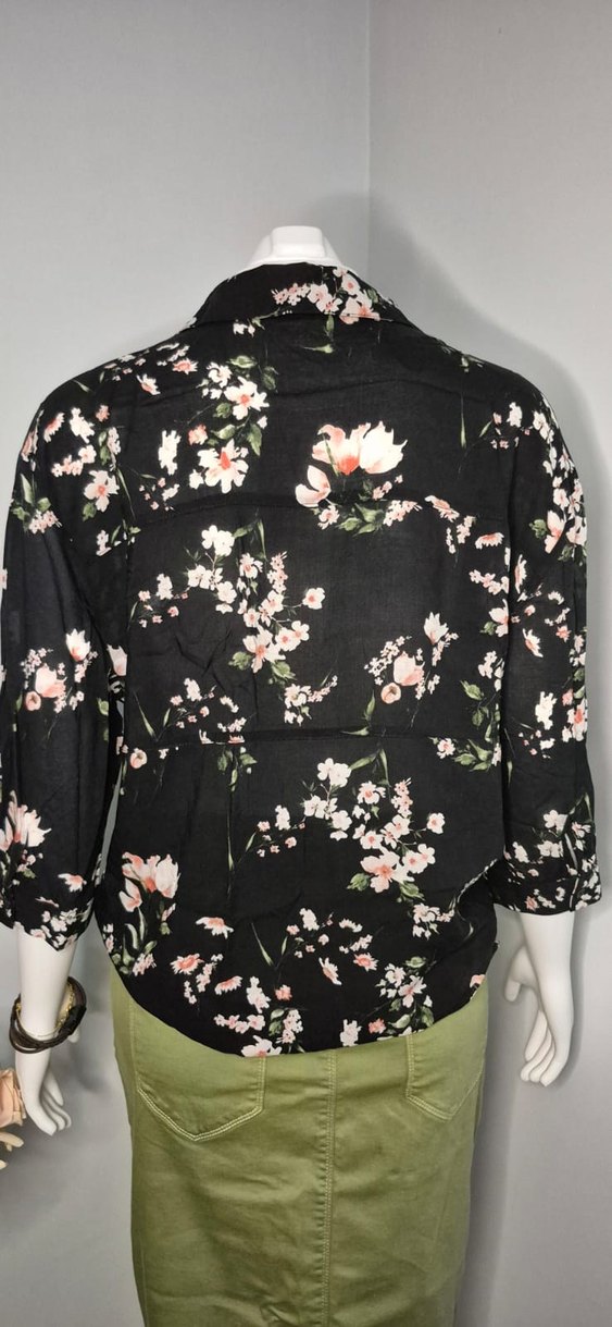 Çiçek Desenli V Yaka Kadın Gömlek - Görsel 5