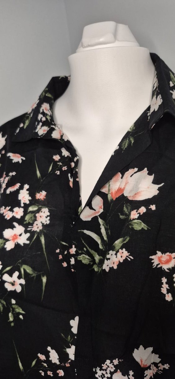 Çiçek Desenli V Yaka Kadın Gömlek - Görsel 3