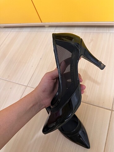 38 Beden siyah stiletto