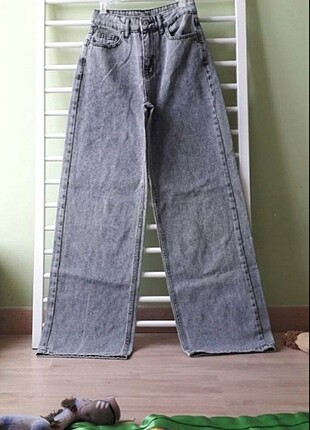 Wide leg jean