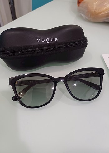 Vogue Kadın Güneş Gözlüğü