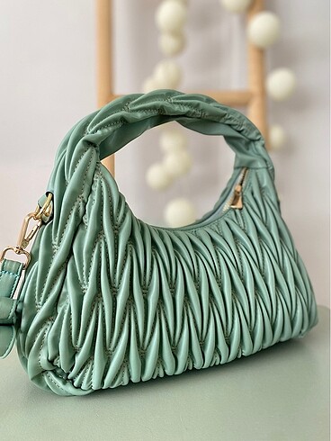  Beden Miu miu mint wander bag