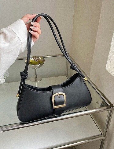Buckle decor bag