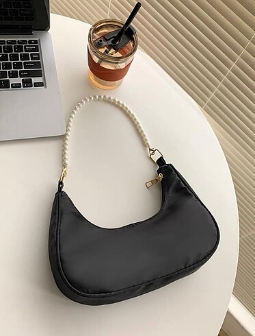 Diğer Pearl chain moon shoulder bag