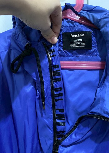 BERSHKA Yağmurluk - Görsel 4
