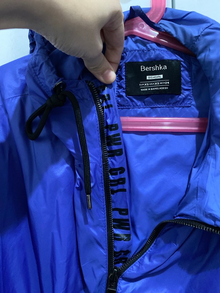 BERSHKA Yağmurluk - Görsel 4