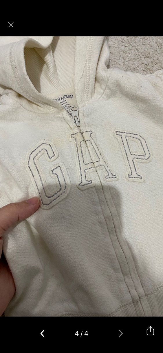 GAP kapşonlu bebek hırkası 6-12 - Görsel 3