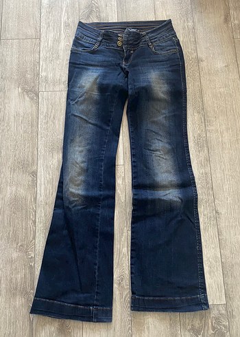 27 Beden Vintage Düğmeli Düz Kesim Düşük Bel Jean