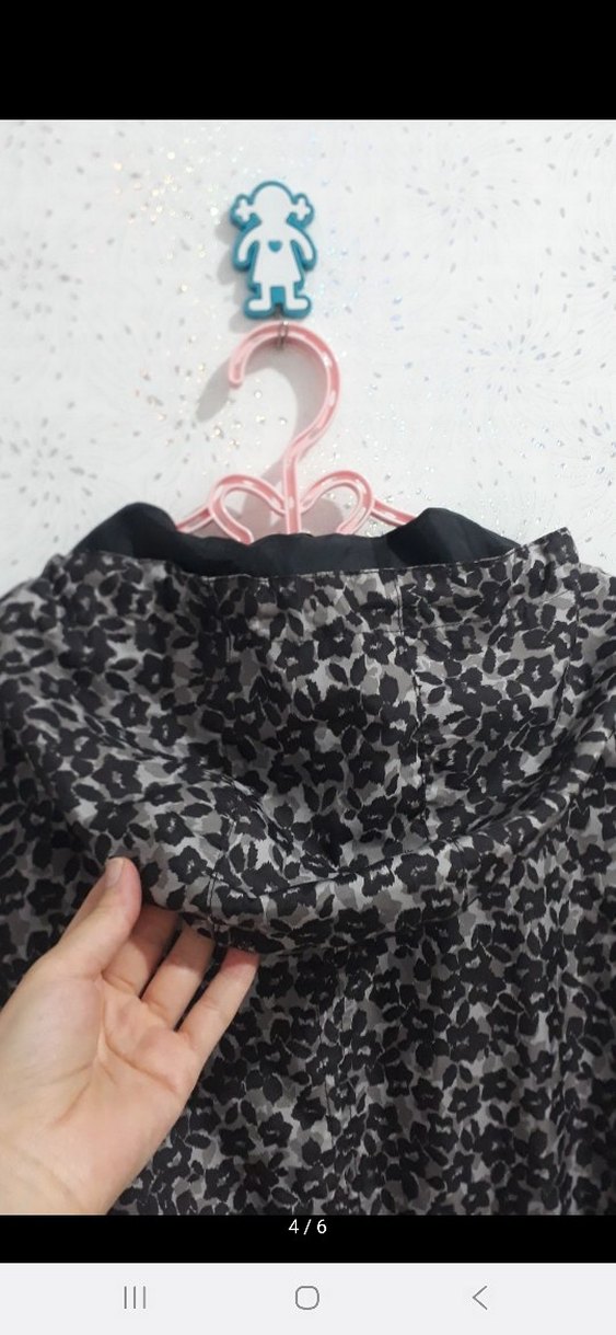 Gri Kapüşonlu leopar  Desenli Kadın Kaban yağmurluk trençkot
l - Görsel 3